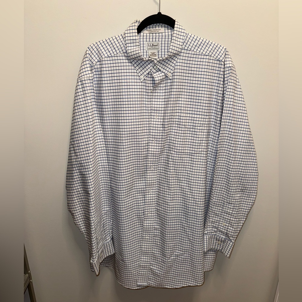 Men’s LL Bean Wrinkle Resistant Traditional Fit Long-sleeve Dress Shirt